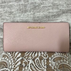 Michael Kors Medium Flat Slim Bifold 35F9GTVF6L Jet Set Travel Wallet In pink